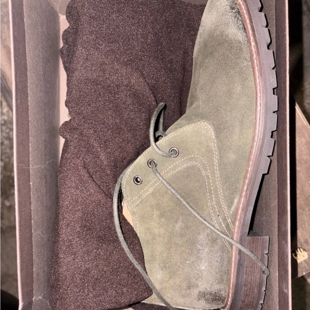 Florsheim Olive Suede Chukka Boots